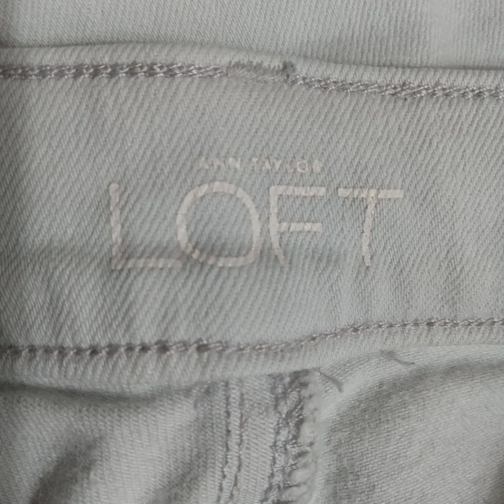 Ann Tayler Loft jeans light‎ grayish size 26